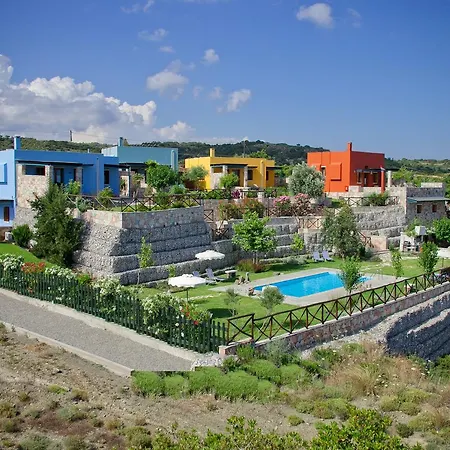 Petroto Villas *
